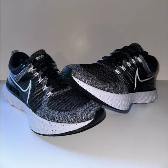 Nike React Infinity Run Flyknit 2 - Men’s Size 9 - Picture 1 of 3